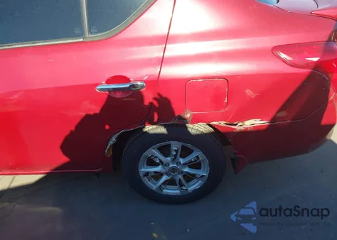 2014 Nissan Versa 1.6 Sv z USA, uszkodzony, nr VIN 3N1CN7AP9EL840956